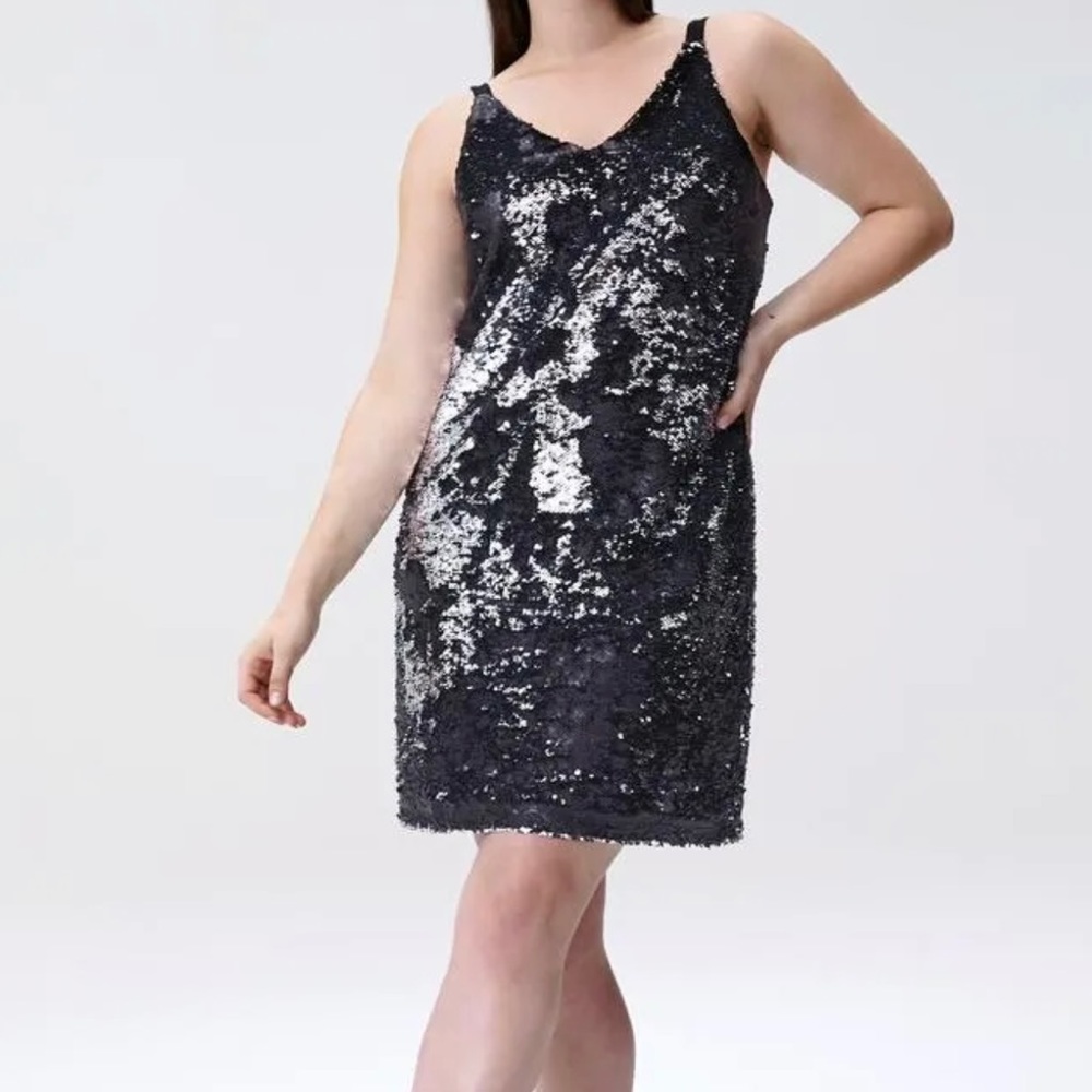 EUC Wonder Sequins dress XS